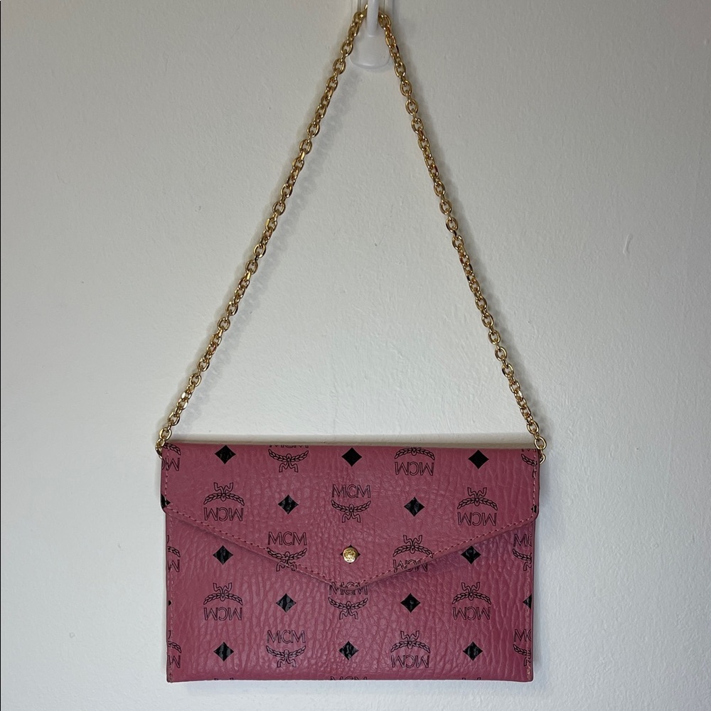 MCM Pink Envelope Clutch with Unbranded Gold Chain - Picture 3 of 9